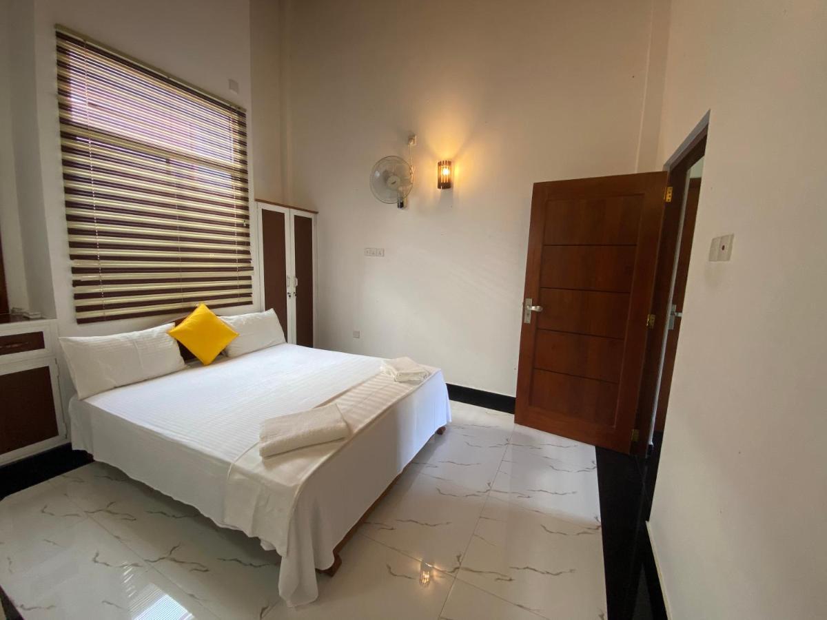The Kingslayer Resort Negombo Exterior foto